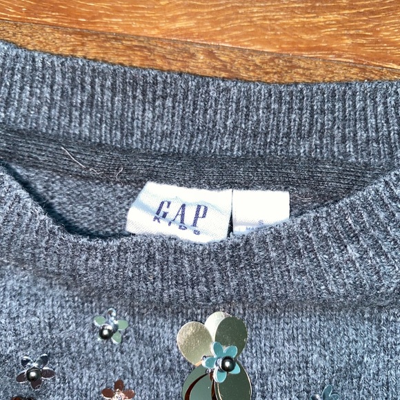 GAP Kids, gray sweater with sequin flowers. - Picture 2 of 3